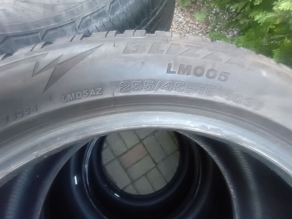 Opony zimowe 255/45/18 2szt