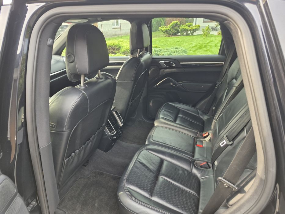 Sprzedam Porsche Cayenne 3.6 V6.
