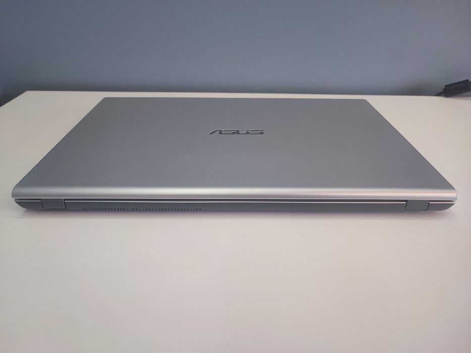 Laptop ASUS VivoBook 15 X509FA i5-8265U/8GB/256/WIN11 jak nowy!
