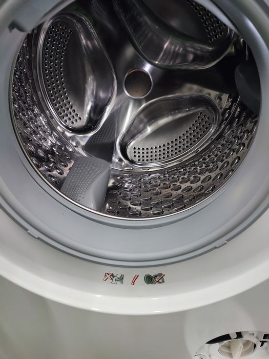Топова прально-сушильна машина Siemens IQ800 wash & dry 7/4 кг
