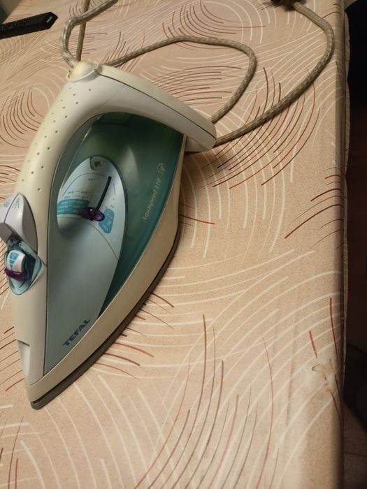 Sprzedam żelazko TEFAL