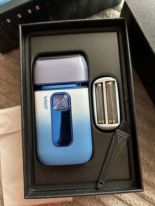 Продаю тример/шейвер (електробритва) VGR