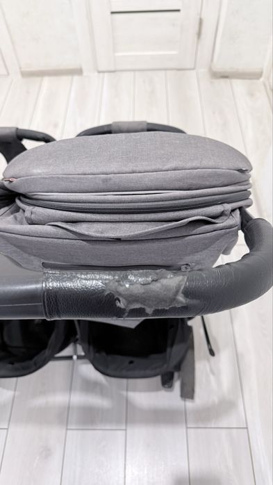 Коляска прогулянкова CARRELLO Connect для двійні