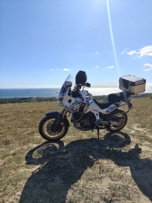 Honda Africa Twin 1100 DCT adventure sports versão aniversário ( jante 19 mais estradista)