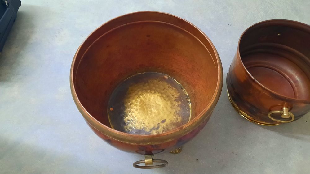 Conjunto de vasos em latão