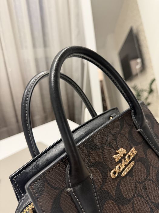 Сумка Coach andrea carryall bag коричнева