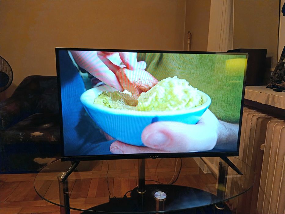 TV Kiano Elegance 32 smart. Prawie nowy na gwarancji !!!