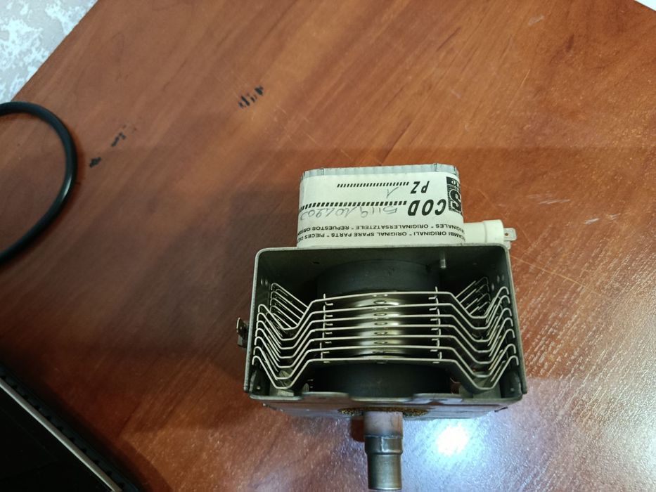 Магнетрон Toshiba 2M258J (DE)
