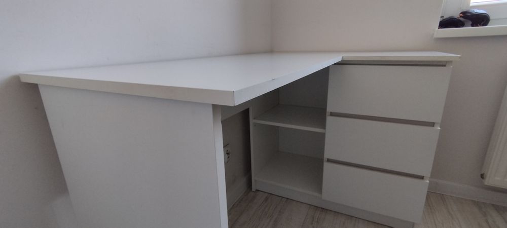 Biurko narożne białe