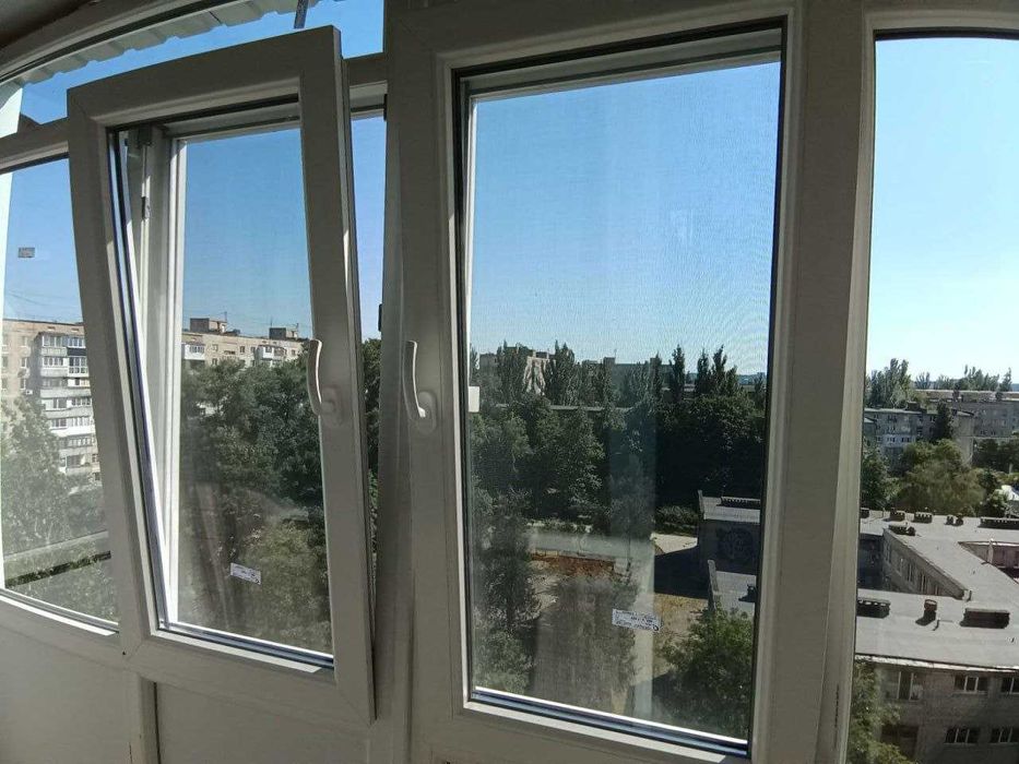 Индивидуальное изготовление ПВХ конструкций, окон, балкон. Вікна