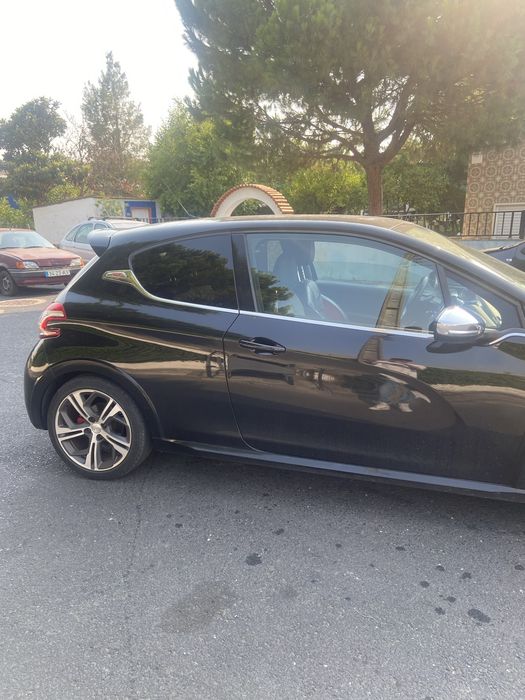 Peugeot 208 GTI 1.6 — photo 4