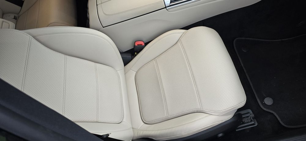 Auto na ślub Mercedes CKlasa