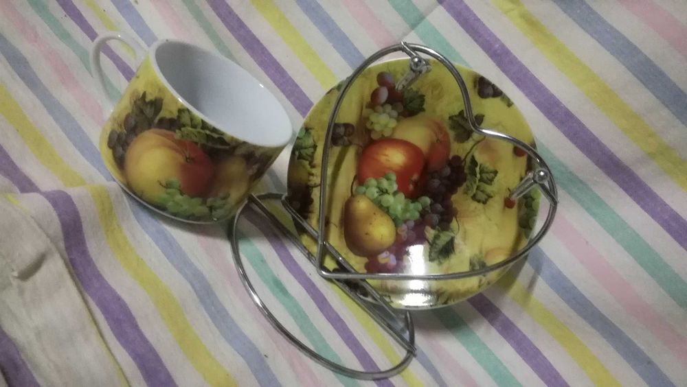 Китайский фарфор блюдце,конфетница и кофейная чашка с блюдцем