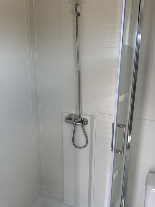 Pawilon kontener łazienka mobilna WC sanitarny prysznic camping