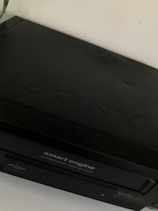 Відеомагнітофон Sony