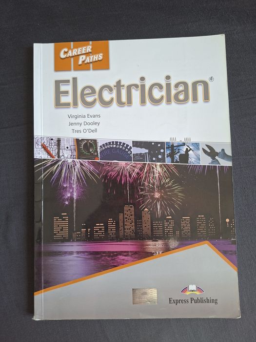 Electrician Career paths książka
