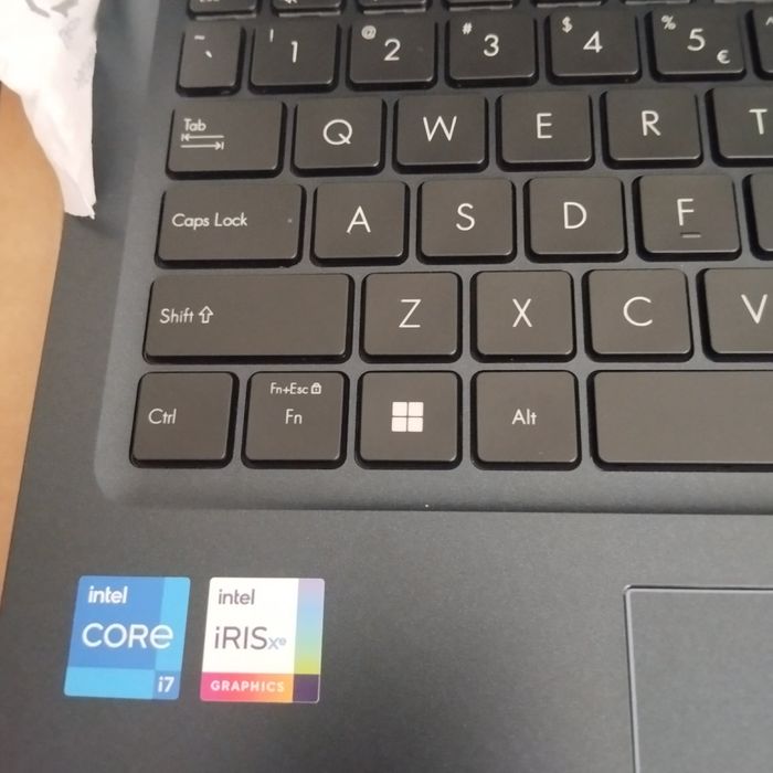 Asus vivoBook15  Nowy !