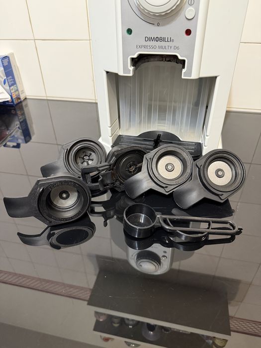 Máquina de Café Dimobilli Expresso Multy D6 - Multi marcas Impecável