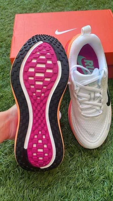 Nike Vomero Plus R.39