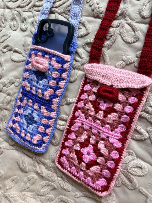 Etui na smartphone robione na szydełku