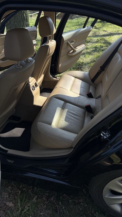 BMW E90 320d 2006року