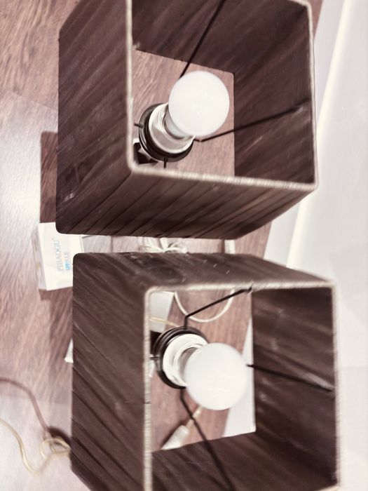 Conjunto 2 Candeeiros de Mesa Modernos com Abajur Castanho