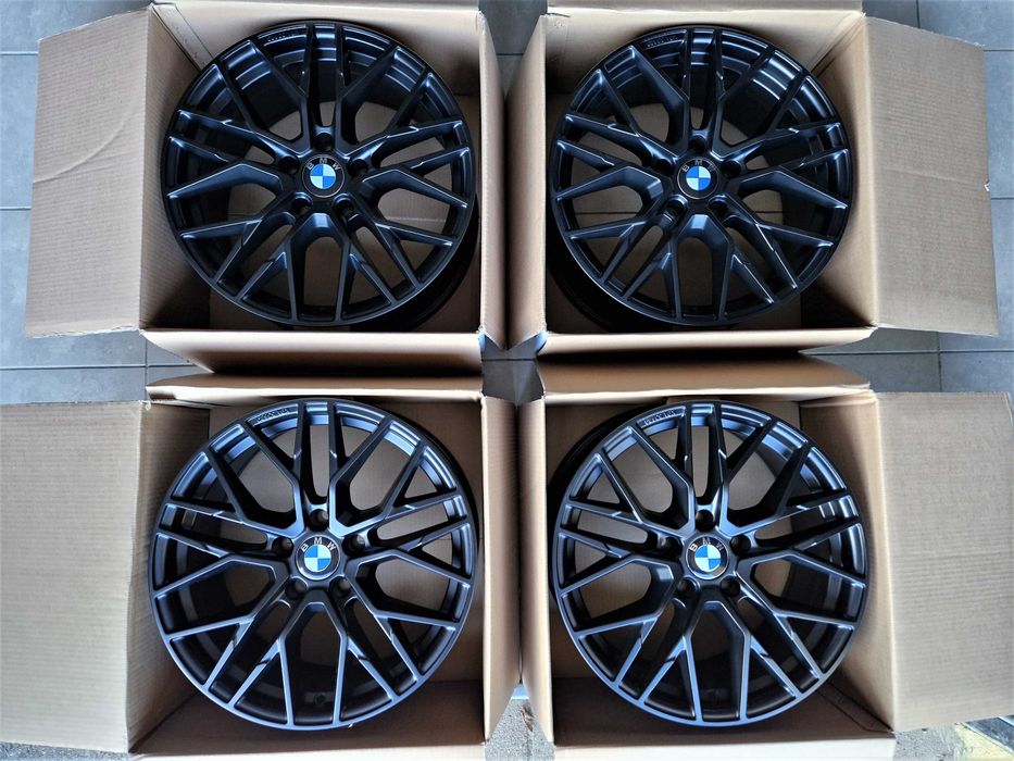Alufelgi 17 BMW 5x120 1 3 X1 X3 F30 E90 E46 F20 E87 83 F25 Czarne 428