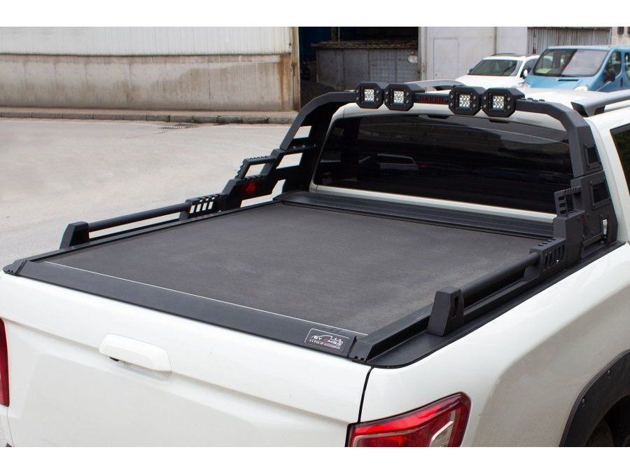 Toyota Hilux 2015- рр. Ролбар Dakar з LED (під ролети)