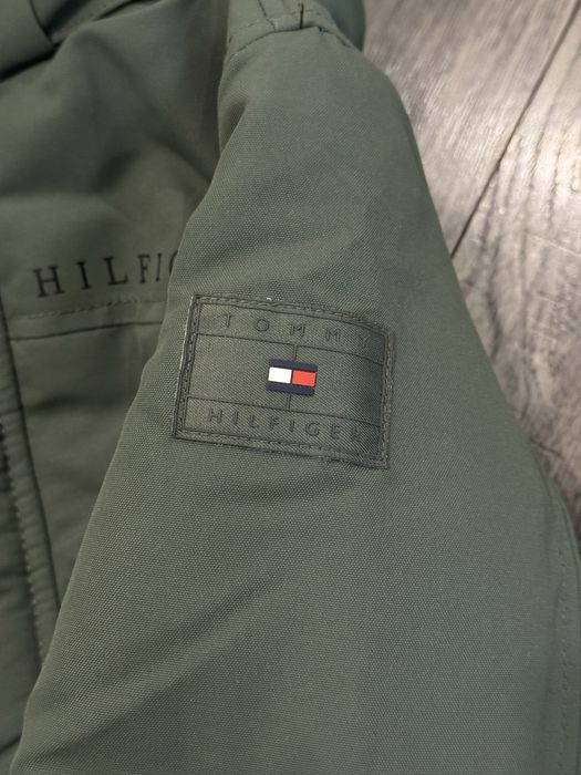Зимова курточка Tommy Hilfiger, зріст 116-122