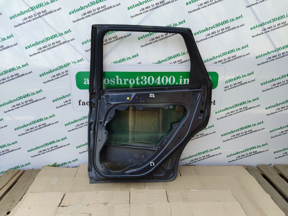 Дверей Ford Focus MK2 задня права