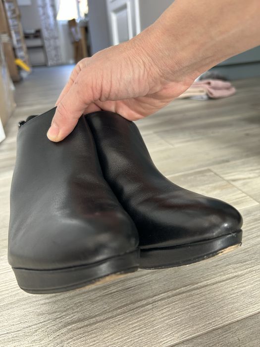 Шкіряні ботильйони Clarks