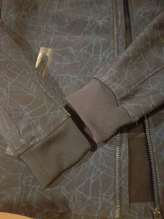 Kurtka softshell H&M na 170 z kapturem
