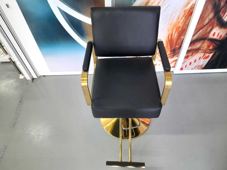Cadeira Hidráulica Dourada e Preta Novas