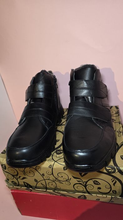 Buty nowe męskie zimowe czarne rozmiar 46