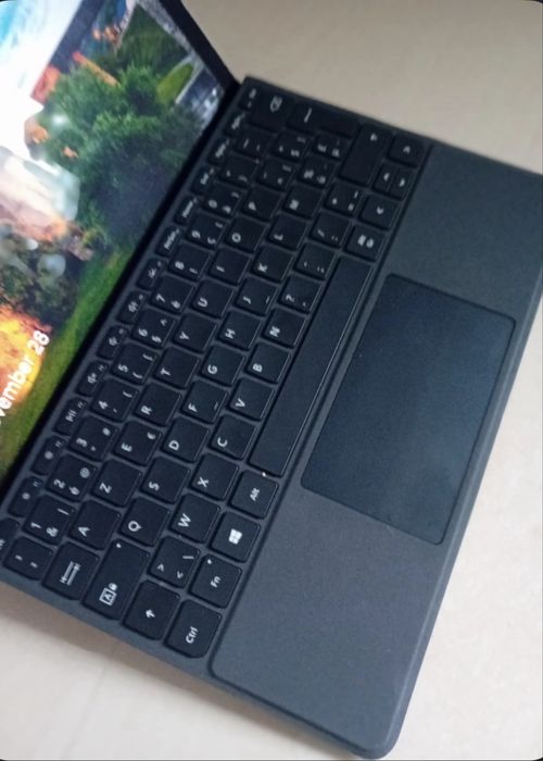 Laptop Microsoft Surface Go 2 / Stan bardzo dobry