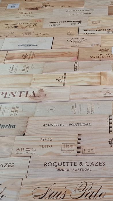 Caixas madeira de vinho