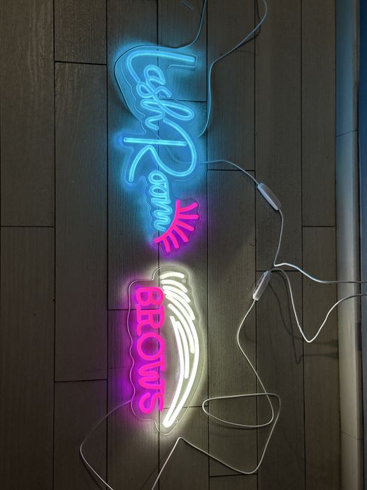 Neon LED do salonu kosmetycznego
