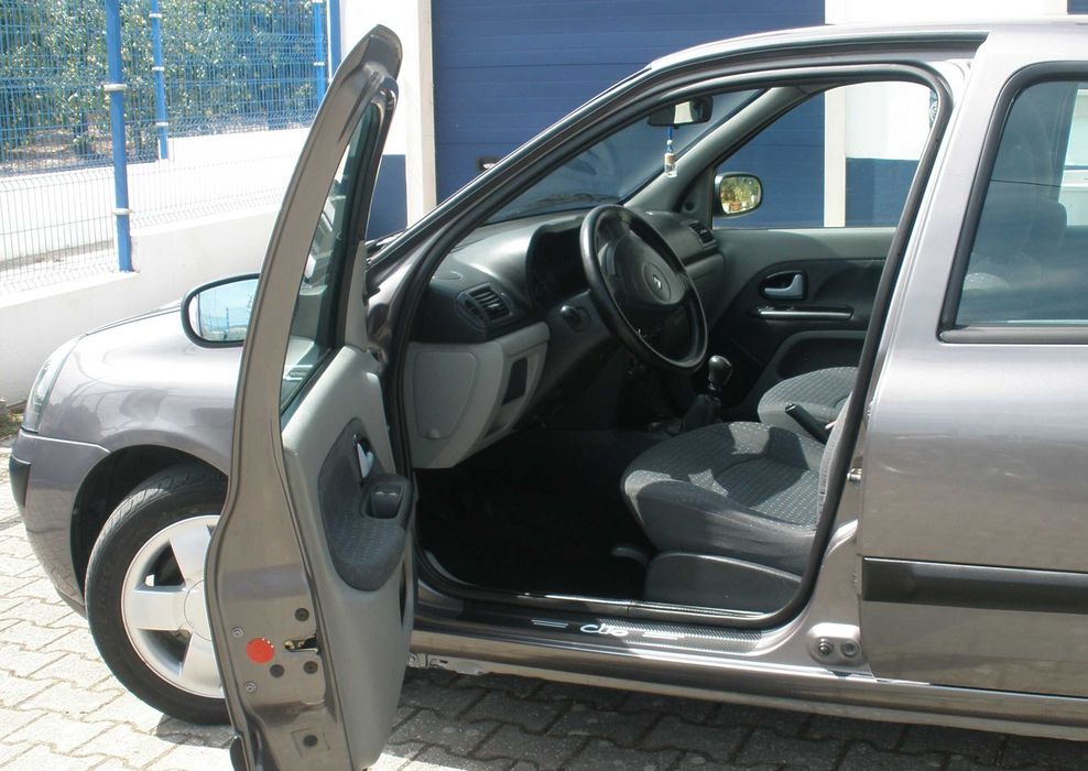 Renault Clio 1.2 Impecável ..  Muito estimado .. Comprove