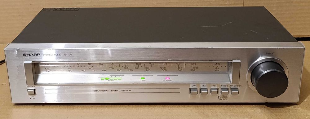 Стерео тюнер SHARP ST-30H