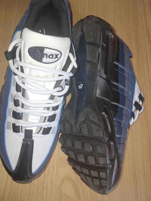 Air Max 95 Azul e Preto