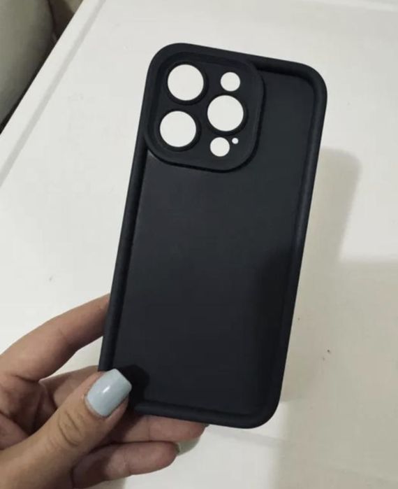 Чохли і скло на IPhone 15pro