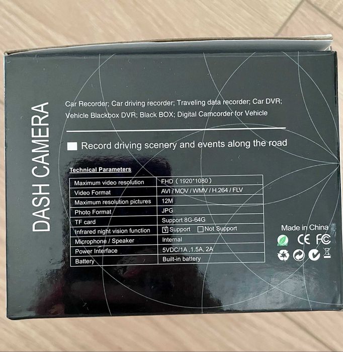 Câmara de Carro FHD 1080P WeBeqer com Visão Noturna e Cartão 64GB