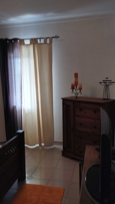 Quarto ao ano com WC privativo