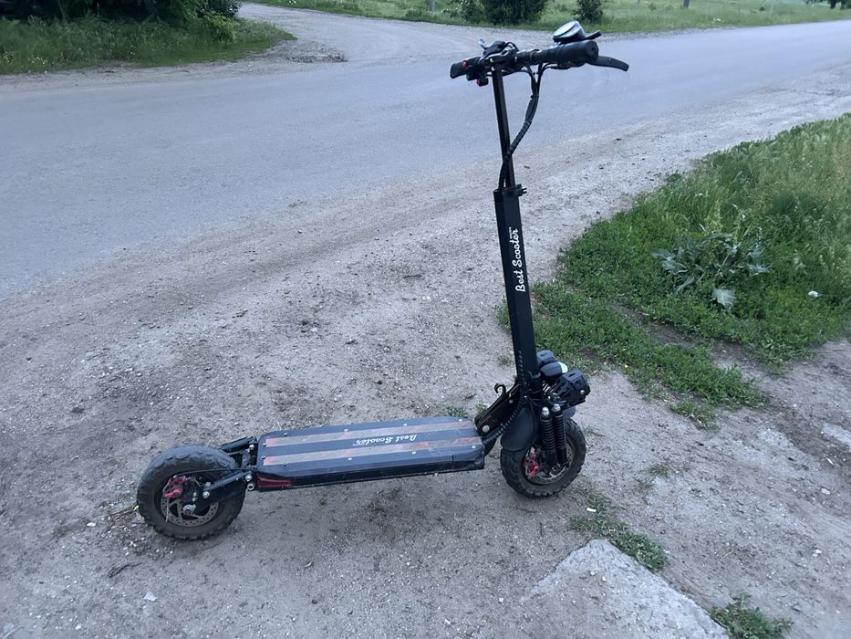 Продам самокат бест скутер 1200 w