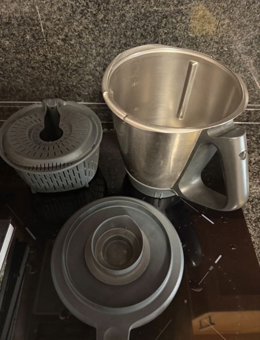 Bimby TM6 Completa + Varoma + Protetor Lâmina + Livros + Mala