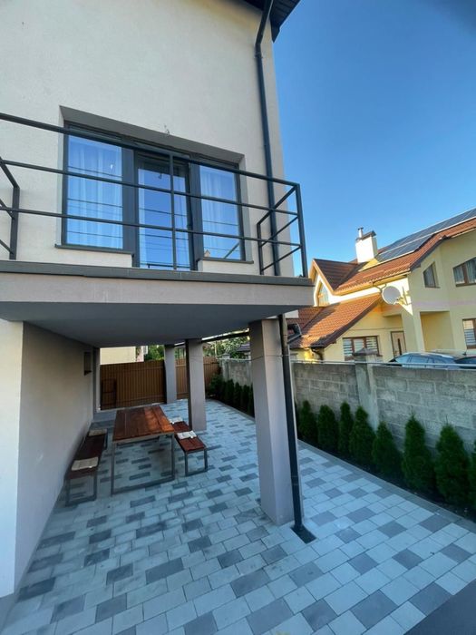 Продаж сучасної спарки , смт рудно