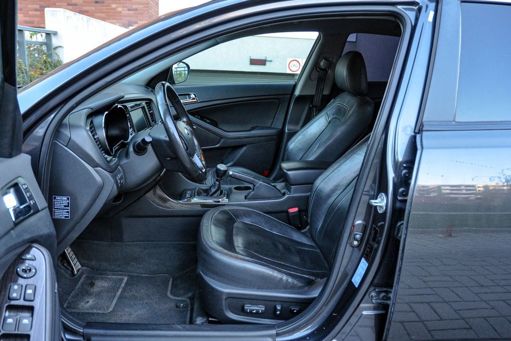 Kia Optima 1,7CRDI 2012 r. Skóry