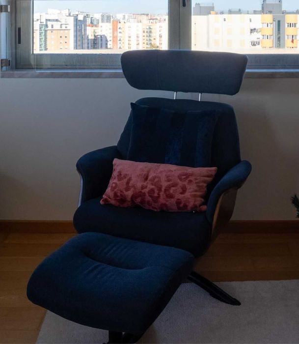 Poltrona com repouso para os pés