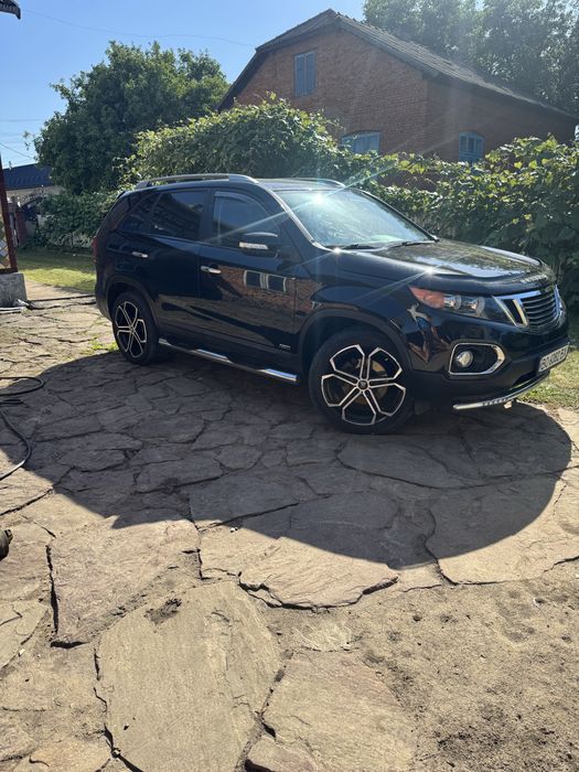 Kia Sorento 2012 VIN KNAKU814DC5296447 фото оголошення 2 з 8