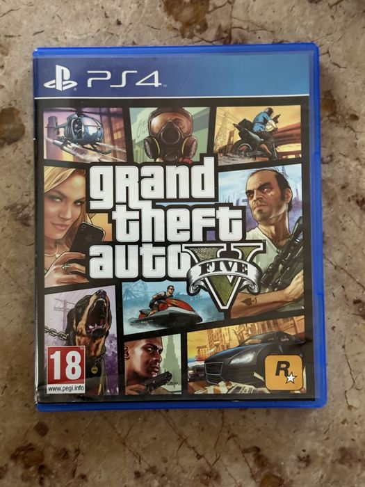 Vendo GTA V PS4